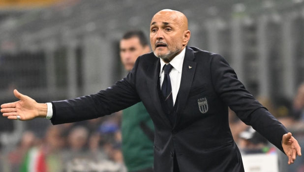 Spalletti: "Poco puliti a centrocampo. E se prendi gol subito..."