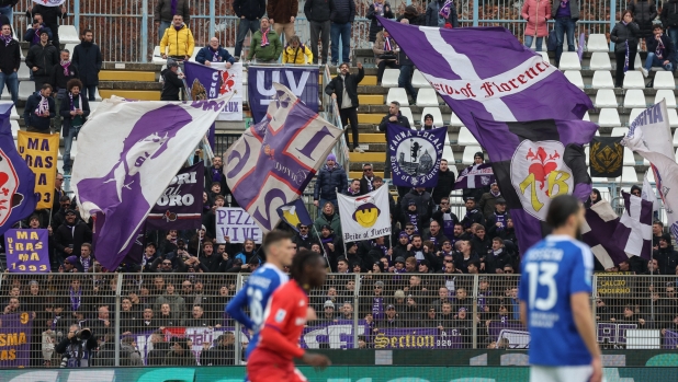 LIVE Como-Fiorentina 0-1: Dodô cerca Beltrán in area, respinge la squadra di Fabregas