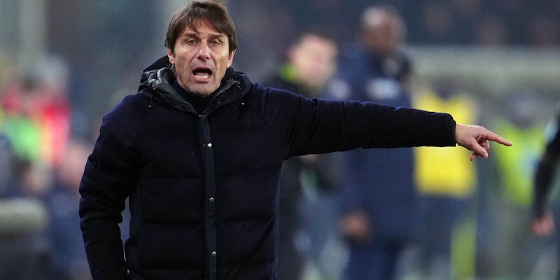 Napoli, il problema dei due tempi: ora Conte vuole una risposta 1 Napoli, il problema dei due tempi: ora Conte vuole una risposta