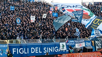 Disordini, spranghe e bastoni: 12 Daspo agli ultras del Como