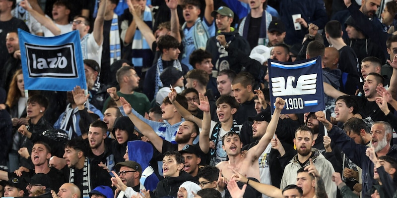 Napoli-Lazio, divieto vendita biglietti ai tifosi ospiti: le disposizioni 1 Napoli-Lazio, divieto vendita biglietti ai tifosi ospiti: le disposizioni