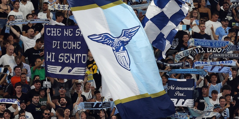 Lazio, sindaco di Amsterdam sulla trasferta vietata: "Niente rimborsi ai tifosi" 1 Lazio, sindaco di Amsterdam sulla trasferta vietata: "Niente rimborsi ai tifosi"