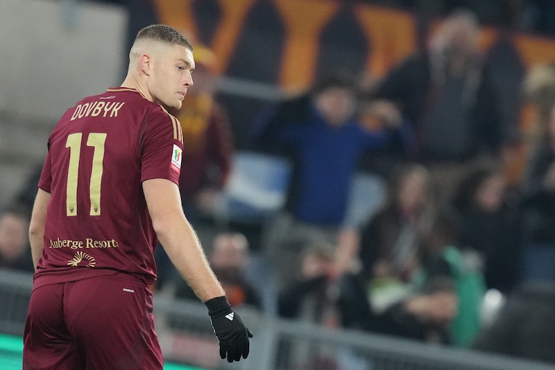 Dovbyk, due gol con la Roma ma non esulta: la frase della moglie sui social 1 Dovbyk, due gol con la Roma ma non esulta: la frase della moglie sui social