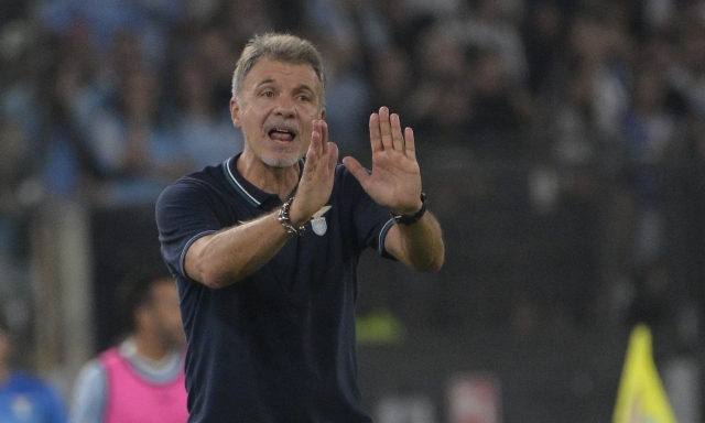Lazio, Baroni ne cambia 8 per sfidare l'Ajax di Farioli: "Sarà una partita bellissima" 1 Lazio, Baroni ne cambia 8 per sfidare l'Ajax di Farioli: "Sarà una partita bellissima"