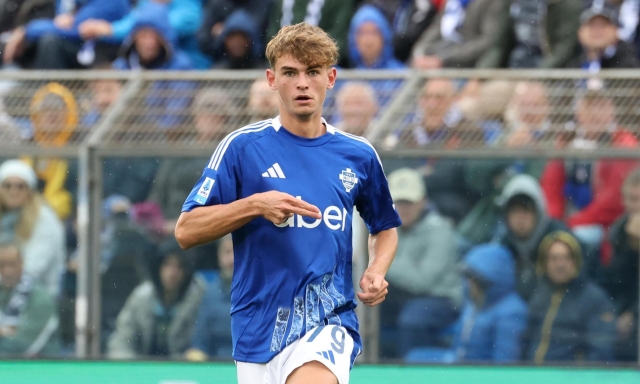 Nico Paz da sogno, 8 in pagella e gol: per media voto è il migliore tra i centrocampisti 1 Nico Paz da sogno, 8 in pagella e gol: per media voto è il migliore tra i centrocampisti