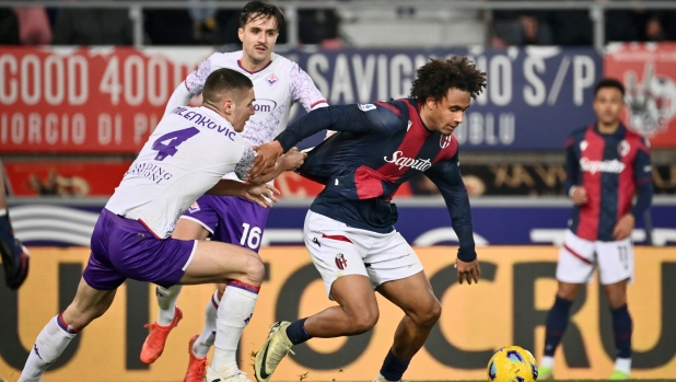 Bomber ricchi, cavalli pazzi, filastrocche e palle di neve: le storie cult di Bologna-Fiorentina