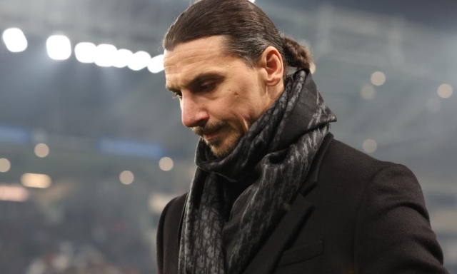 La gelida serata di Ibra: inquadrato e fischiato dallo stadio che lo esaltava 1 La gelida serata di Ibra: inquadrato e fischiato dallo stadio che lo esaltava