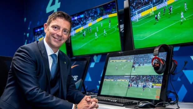 Rocchi: "Basta rigorini, diamo solo quelli giusti. Var a chiamata? Aperti a novità" 1 Rocchi: "Basta rigorini, diamo solo quelli giusti. Var a chiamata? Aperti a novità"