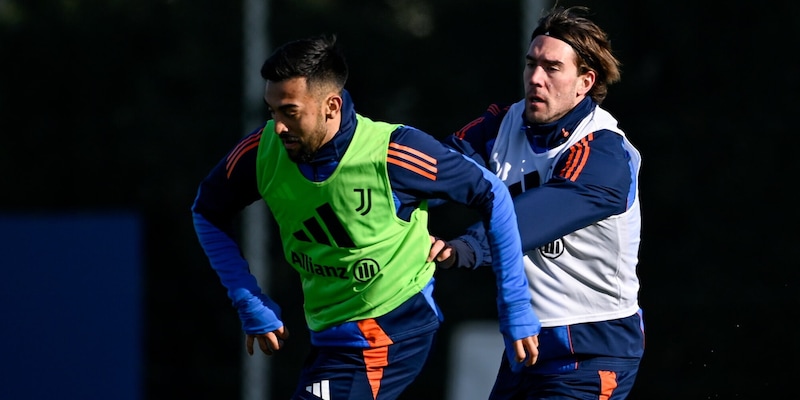Vlahovic-Nico Gonzalez, staffetta Juve e coperta corta: il piano di Motta 1 Vlahovic-Nico Gonzalez, staffetta Juve e coperta corta: il piano di Motta