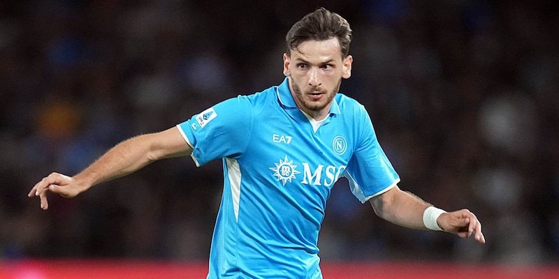 Kvaratskhelia, discorso ai compagni nello spogliatoio: cosa ha portato via da Napoli 1 Kvaratskhelia, discorso ai compagni nello spogliatoio: cosa ha portato via da Napoli