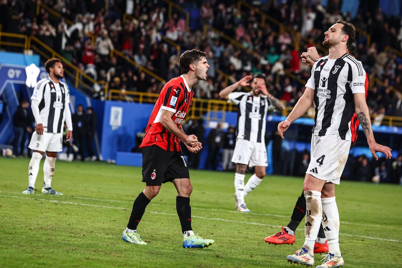 Supercoppa, Juventus-Milan 1-2: Motta sbaglia tutto, super Yildiz non basta