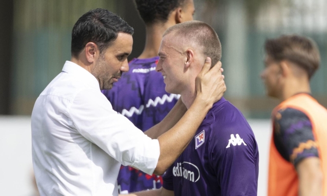 Fiorentina, zero minuti per Gudmundsson contro il Napoli. Palladino: "Problema alla caviglia"