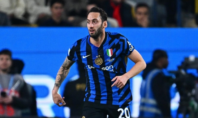 Inter, Calhanoglu scalpita: domenica nel derby sarà a disposizione