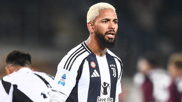 Juve, una buona notizia: splende Douglas Luiz, e non solo per il nuovo look