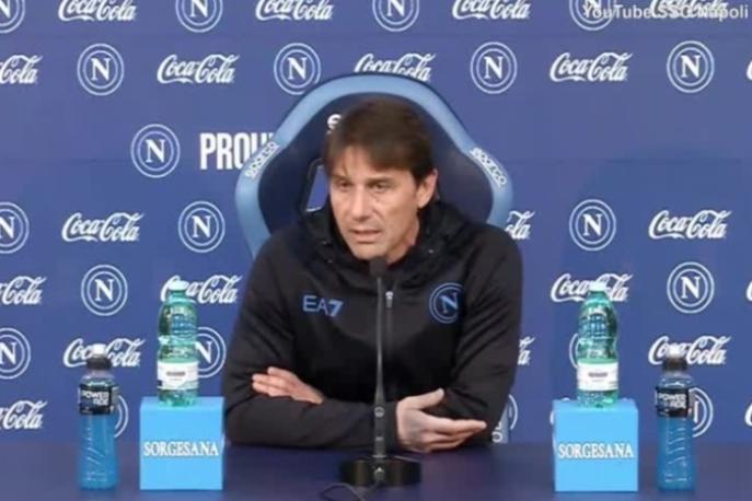 Conte: "Senza Kvara è un Napoli diverso rispetto a quello dello scudetto"