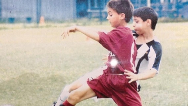 "Corsa, talento e un gol da sogno nel derby". Quando Sonego era Sonny gol tra i giovani del Toro 1 "Corsa, talento e un gol da sogno nel derby". Quando Sonego era Sonny gol tra i giovani del Toro