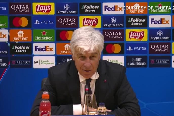 Gasperini scherza: "Noi vendiamo, chi volete?" 1 Gasperini scherza: "Noi vendiamo, chi volete?"