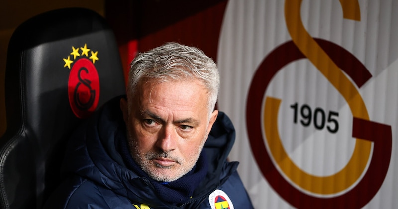 Mourinho, stangata dopo Galatasaray-Fenerbahce: maxi squalifica in Turchia