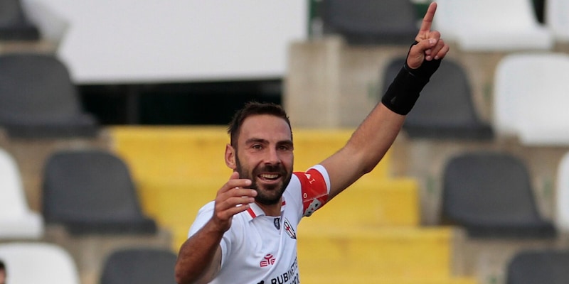 Pro Vercelli, per la salvezza ci si aggrappa a Comi: "Ma non c'è solo lui" 1 Pro Vercelli, per la salvezza ci si aggrappa a Comi: "Ma non c'è solo lui"