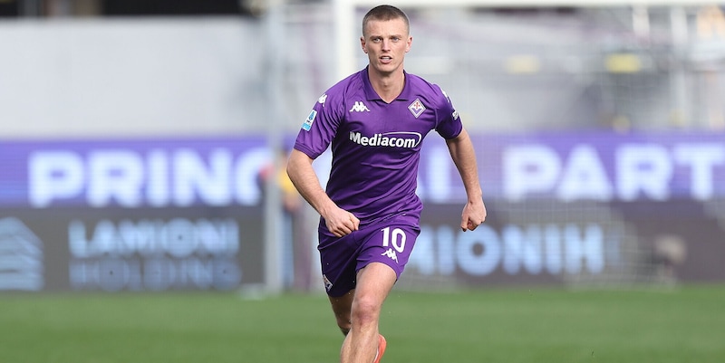 Fiorentina, recupero lampo di Gudmundsson: torna tra i convocati per il Lecce