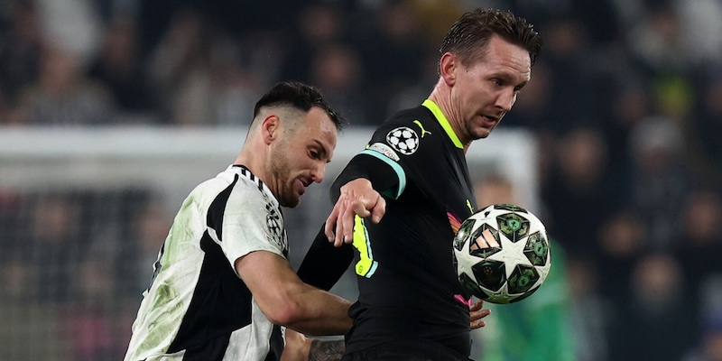 Psv-Juve, ecco l'arbitro: i precedenti e le polemiche su Inter-Barcellona 1 Psv-Juve, ecco l'arbitro: i precedenti e le polemiche su Inter-Barcellona