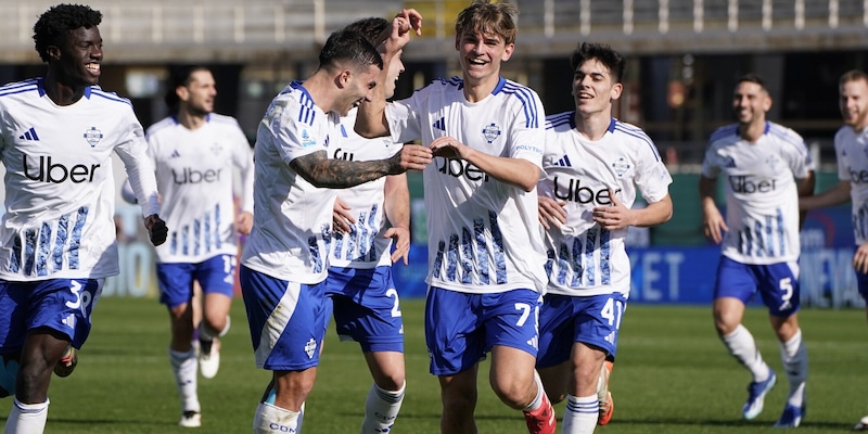 La Juve ringrazia il Como: Diao e Nico Paz affondano la Fiorentina 1 La Juve ringrazia il Como: Diao e Nico Paz affondano la Fiorentina