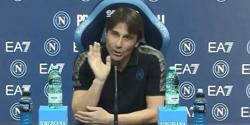 Conte show, riecco il ristorante da 10 euro e la gaffe: "Bianco o nero..."