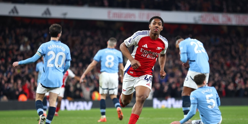 Premier League: l'Arsenal umilia il City. Risorge il Tottenham, ko lo United