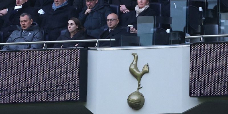 "Non chiamateci più Tottenham": l’incredibile mail inviata dal club alle emittenti tv