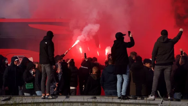 Porto-Roma, petardi sotto l'hotel: giallorossi svegliati nella notte