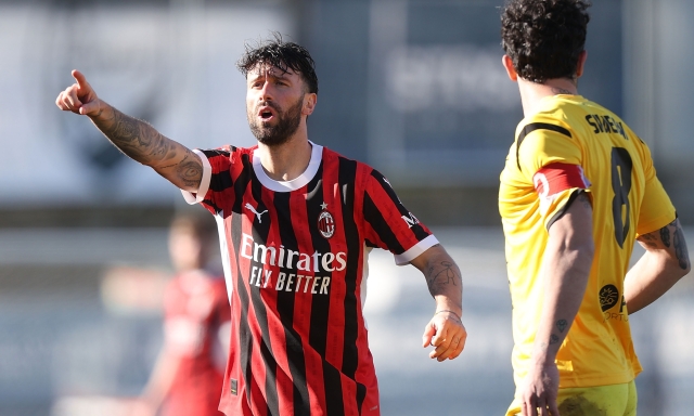 Milan futuro ancora ko, ok Novara e Triestina. Zero gol tra Benevento e Messina. Caos a Ferrara 1 Milan futuro ancora ko, ok Novara e Triestina. Zero gol tra Benevento e Messina. Caos a Ferrara