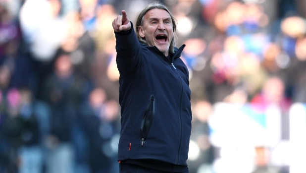 Cagliari, Nicola: "La squadra mi è piaciuta, conosciamo il nostro obiettivo. Mina fondamentale" 1 Cagliari, Nicola: "La squadra mi è piaciuta, conosciamo il nostro obiettivo. Mina fondamentale"
