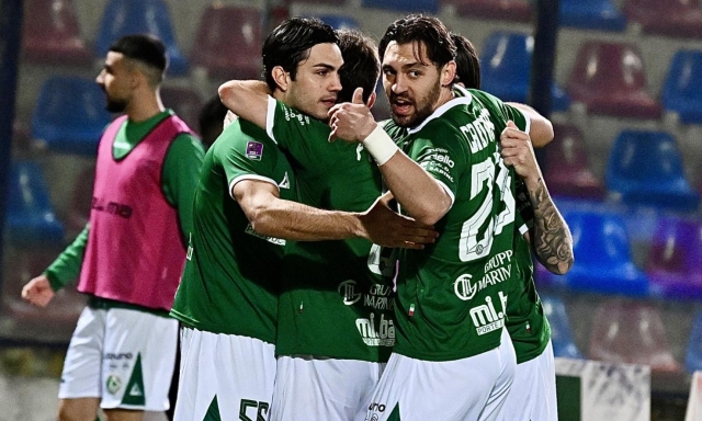 La Virtus Verona vola, disastro Spal. L'Avellino a -2 dalla vetta, pareggia la Juve Next Gen 1 La Virtus Verona vola, disastro Spal. L'Avellino a -2 dalla vetta, pareggia la Juve Next Gen