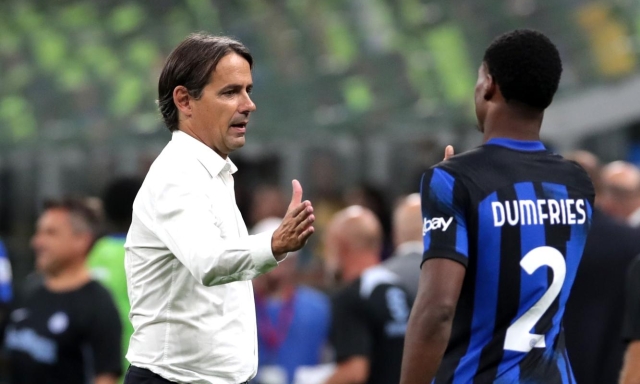 Inzaghi e la difesa a tre: 2868 giorni senza mai cambiare modulo. Ma col Napoli a partita in corso...