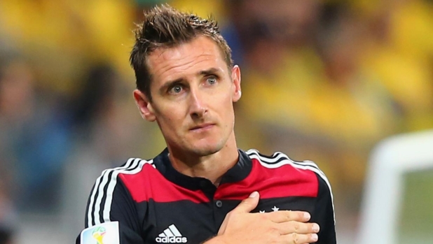 L'ex carpentiere diventato capocannoniere dei Mondiali: la storia di Miro Klose