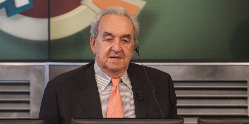 È morto Bruno Pizzul, storico telecronista dell'Italia del calcio 1 È morto Bruno Pizzul, storico telecronista dell'Italia del calcio