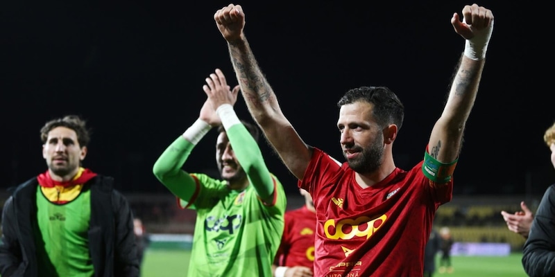 Catanzaro mai solo per i playoff: invasione giallorossa al 'Braglia' di Modena 1 Catanzaro mai solo per i playoff: invasione giallorossa al 'Braglia' di Modena