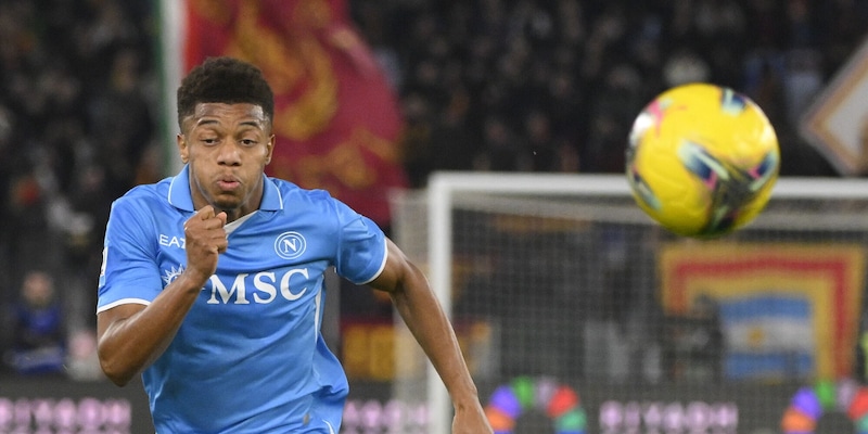 Napoli, Neres in bilico tra Venezia e Milan