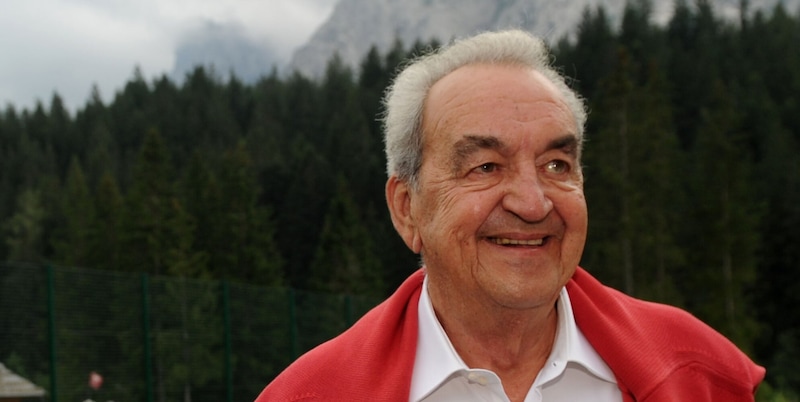 Grazie Pizzul, cantore di un’altra Italia: con te era tutto molto bello
1 Grazie Pizzul, cantore di un’altra Italia: con te era tutto molto bello