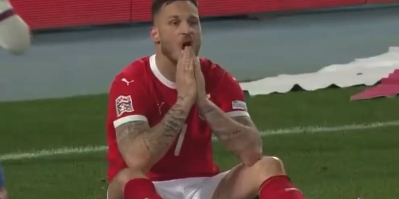 Arnautovic e l'attacco di panico in Austria-Serbia: "Ho avuto paura" 1 Arnautovic e l'attacco di panico in Austria-Serbia: "Ho avuto paura"
