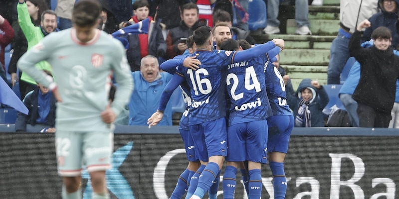 Atletico Madrid ribaltato in extremis: due gol in quattro minuti, vince il Getafe