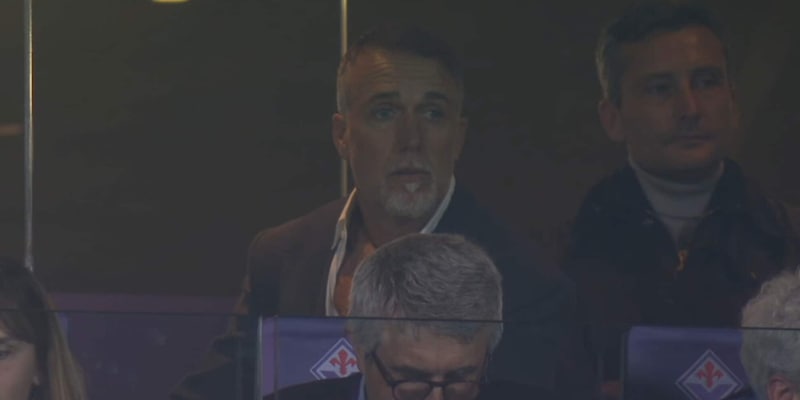 Fiorentina, tifoso d'eccezione in tribuna: Batistuta ospite speciale contro la Juve