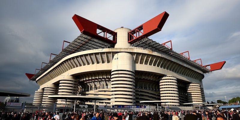 San Siro, Inter e Milan consegnano il documento per l'acquisto al Comune di Milano