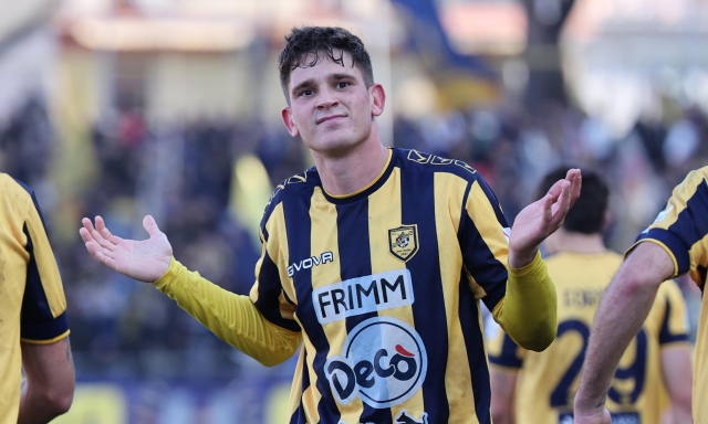 Juve Stabia, colpo a Cesena. Rimonta Carrarese, rallenta ancora il Bari 1 Juve Stabia, colpo a Cesena. Rimonta Carrarese, rallenta ancora il Bari