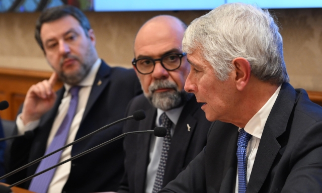 Il Governo aiuta il calcio, Abodi-Salvini: "È tempo di agire" 1 Il Governo aiuta il calcio, Abodi-Salvini: "È tempo di agire"