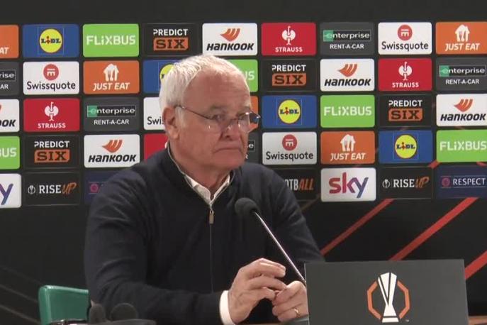 "Cos'è cambiato alla Roma?". La risposta di Ranieri scatena le risate in conferenza 1 "Cos'è cambiato alla Roma?". La risposta di Ranieri scatena le risate in conferenza