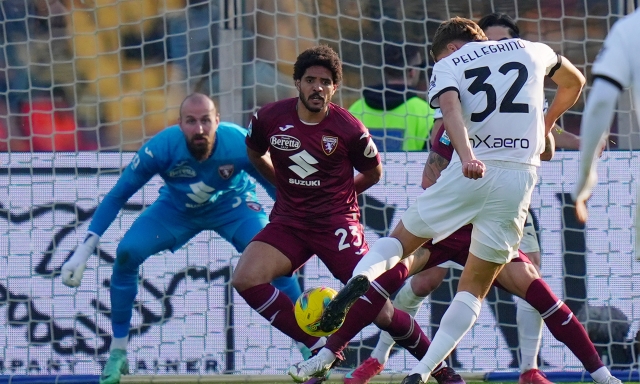 Il Parma scopre Pellegrino. La doppietta dell'argentino rimonta due volte il Toro: finisce 2-2
