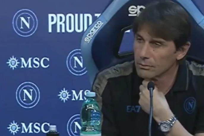 Napoli, Conte: "Futuro alla Juve? Non devo dire niente a nessuno"