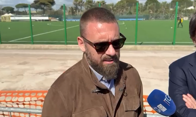L'annuncio di De Rossi: "Tornerò presto ad allenare. All'estero? Perché no?" 1 L'annuncio di De Rossi: "Tornerò presto ad allenare. All'estero? Perché no?"