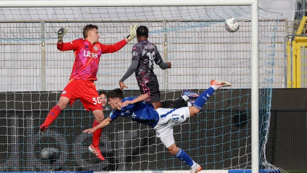 Il Como passa, ma l'Empoli è vivo e pareggia. E quel gol mangiato da Kouamé... 1 Il Como passa, ma l'Empoli è vivo e pareggia. E quel gol mangiato da Kouamé...